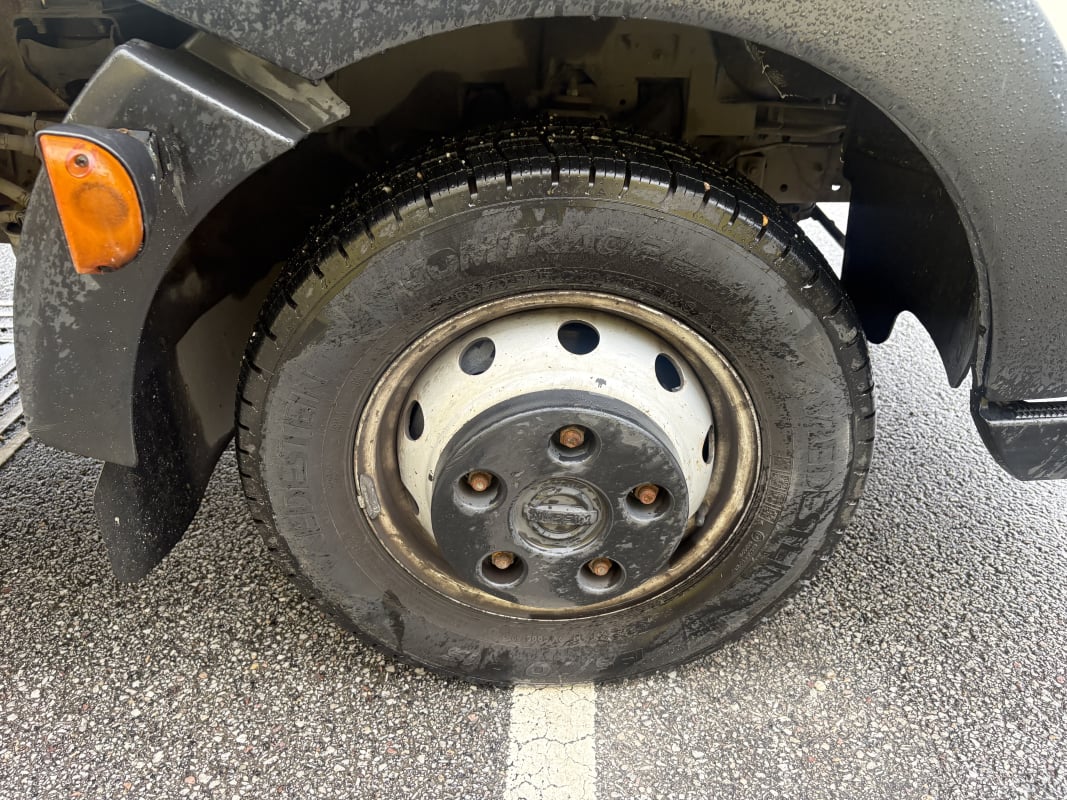 Nissan Cabstar 35-14 Confortg plateau 3500 — 19