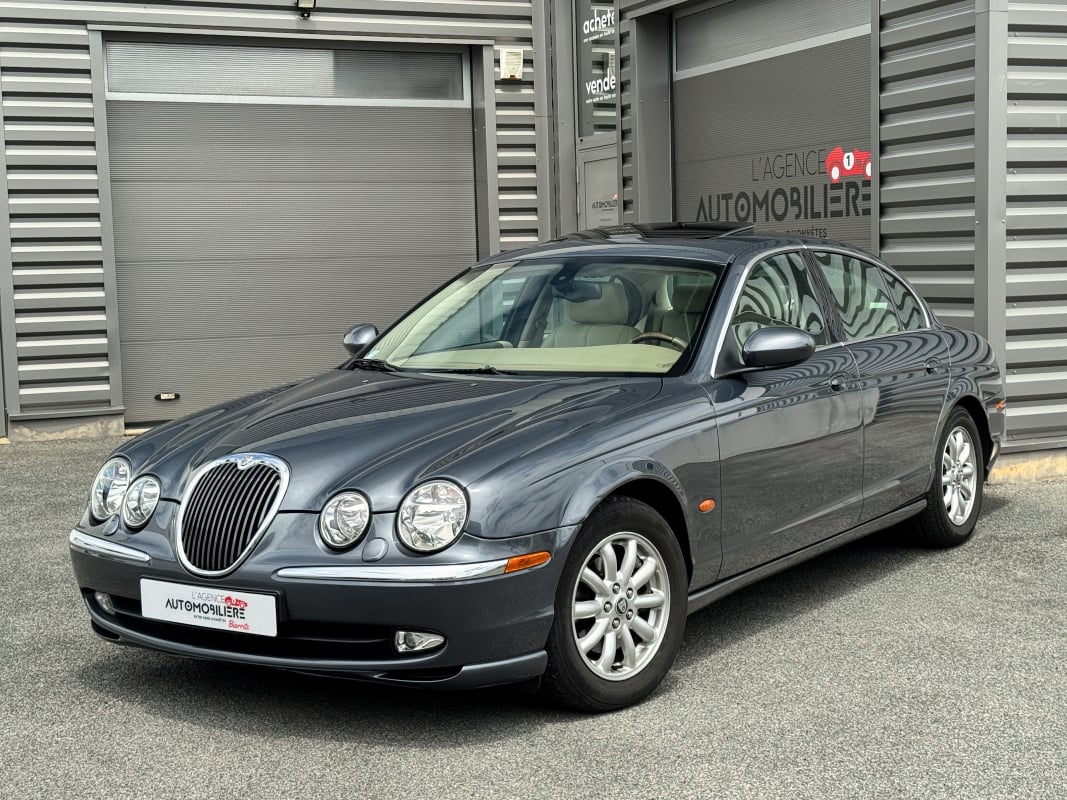 Jaguar S Type 2.5 V6 204 EXECUTIVE - Historique complet — 1