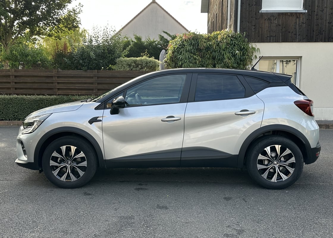 Renault CAPTUR II 1.0 TCE 100 CH GPL EVOLUTION — 2