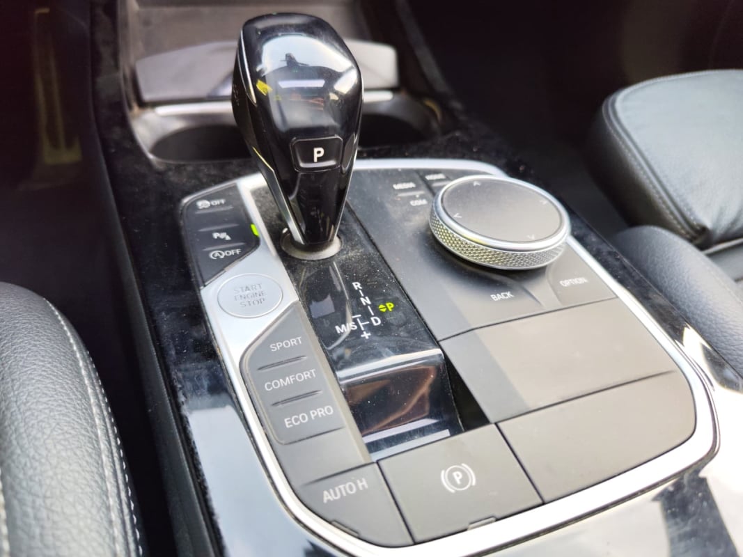 BMW Série 1 118 I 140ch M-SPORT DKG BVA TOIT OUVRANT // GARANTIE — 31