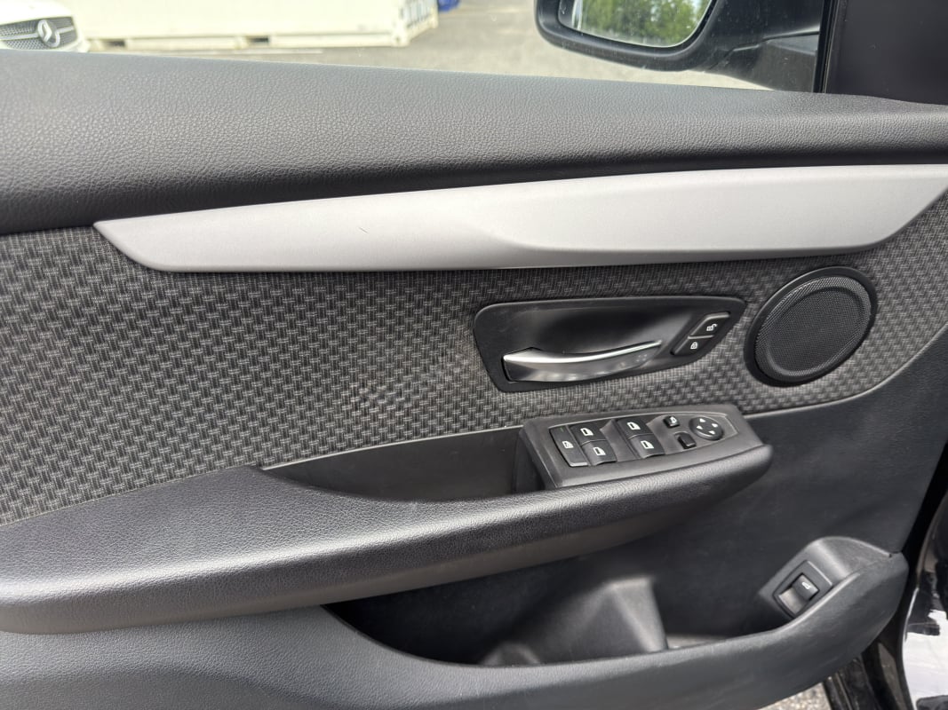 BMW Série 2 ACTIVE-TOURER 1.5L 214D 95CH LOUNGE — 19