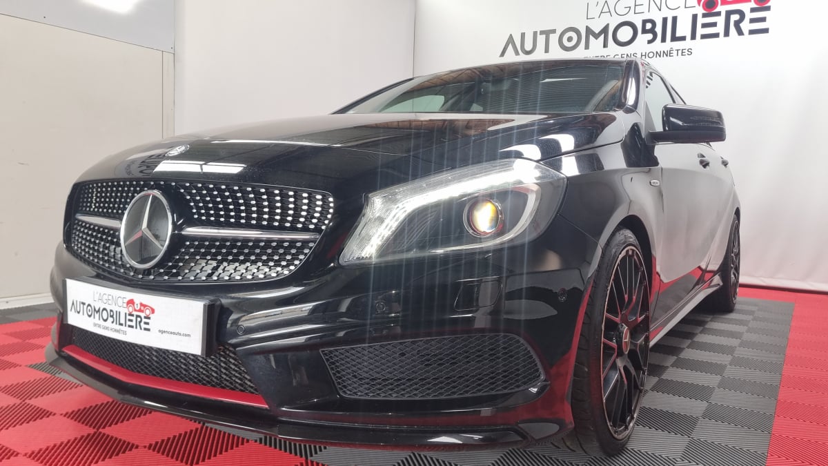 Mercedes-Benz Classe A A 250 SPORT PACK AMG 7G-DCT — 40