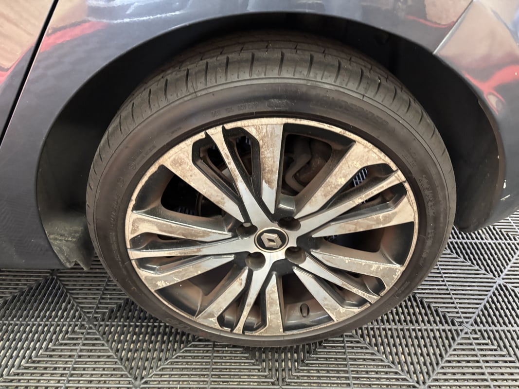 Renault Renault Clio 5 1.3 TCE 130 ch INITIALE PARIS EDC BVA — 27