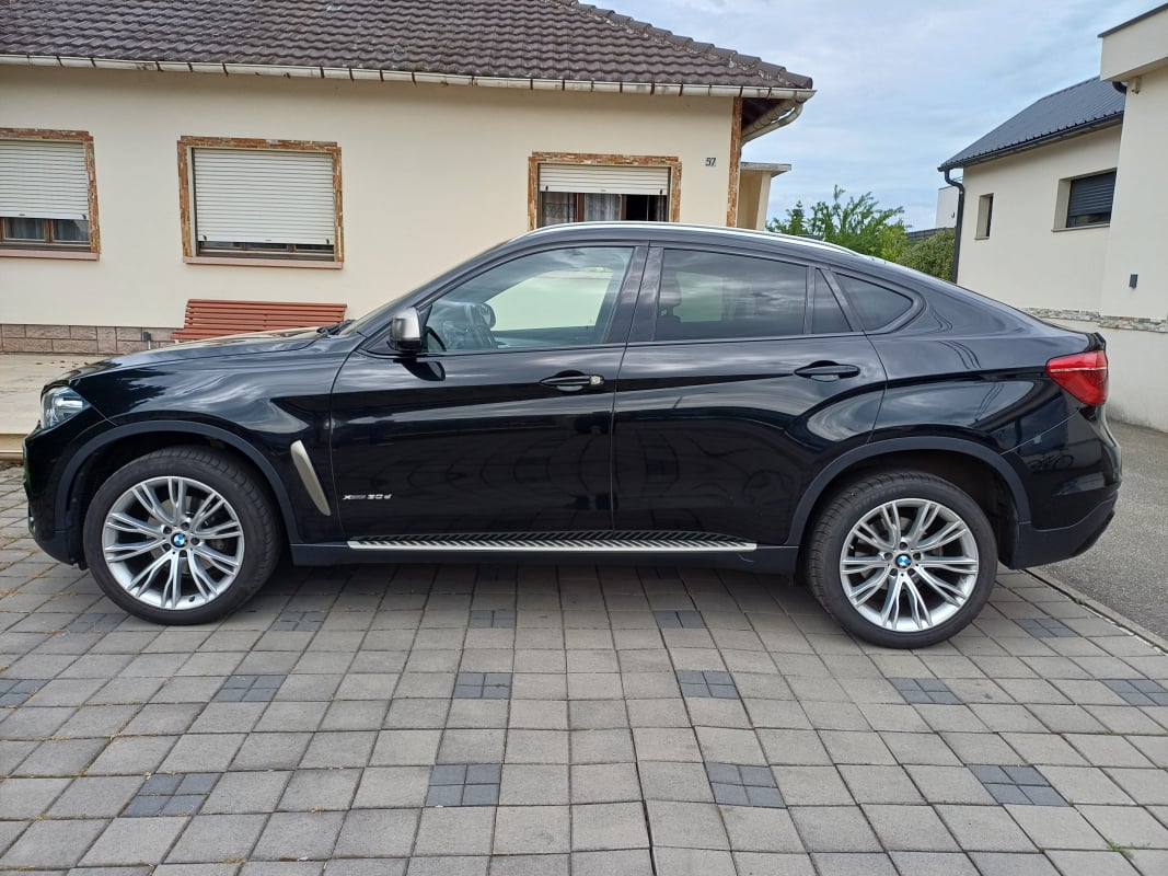 BMW X6 30d 258 CV xDrive Finition Exclusive (F16) Noir Saphir - Harman Kardon - Siège cuir Dakota — 2