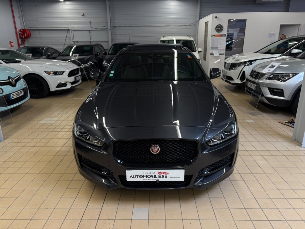 Jaguar XE 2.0 D 180 CH BVA AWD R-SPORT — 2