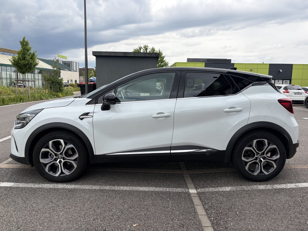Renault Captur 1.6 E-TECH HYBRIDE 145 INTENS - GARANTIE 12 MOIS — 38