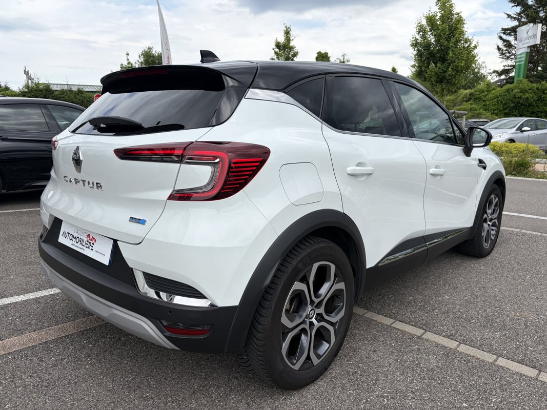 Renault Captur 1.6 E-TECH HYBRIDE 145 INTENS - GARANTIE 12 MOIS — 2