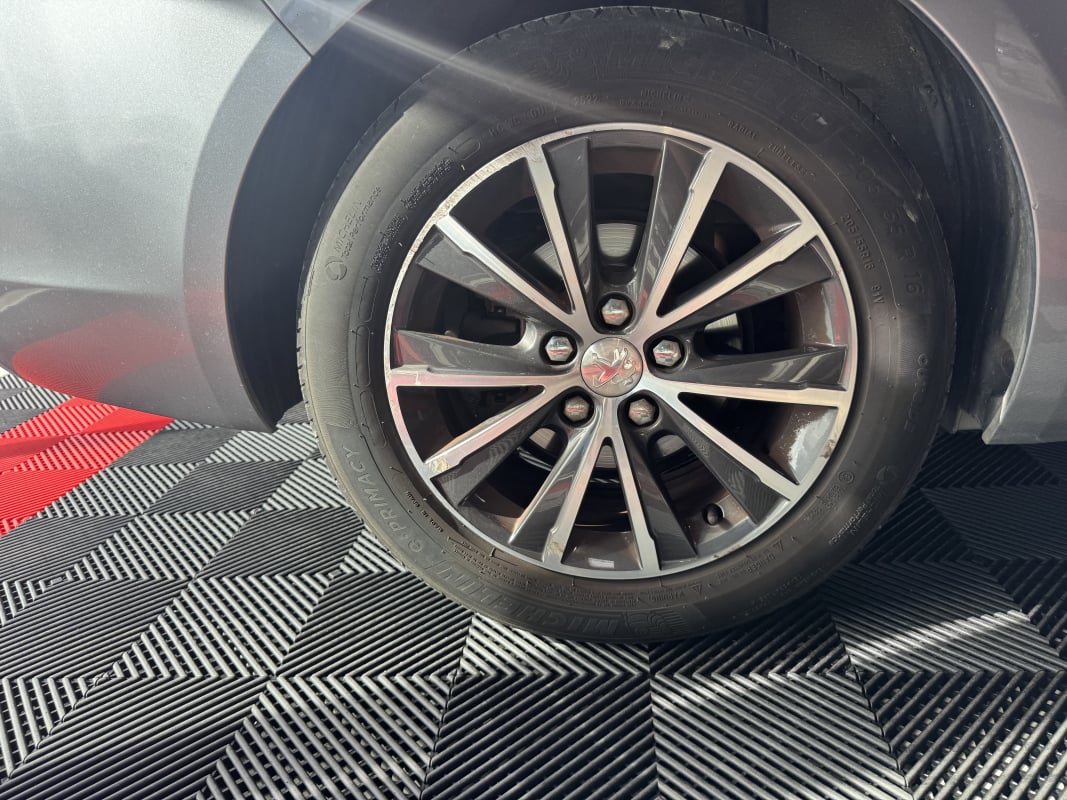 Peugeot 308 SW 1.6 HDI EAT6 120ch — 35