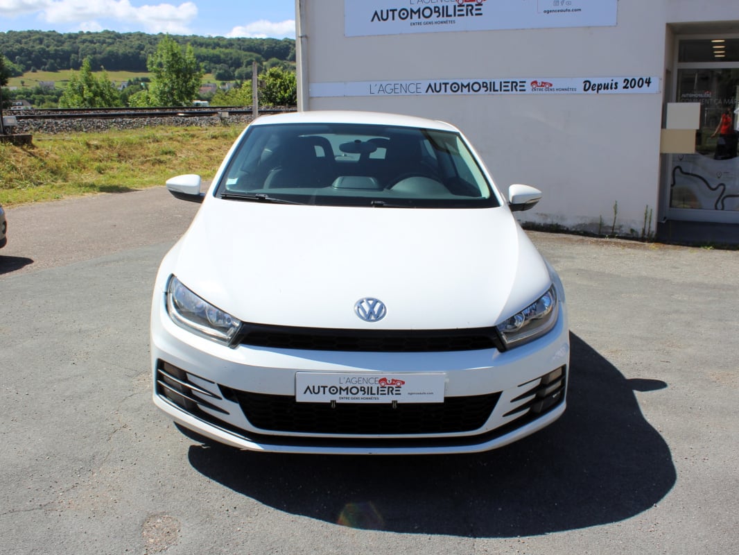 Volkswagen Scirocco 1.4 TSI 125 CH BlueMotion Technology SUIVI A JOUR — 2