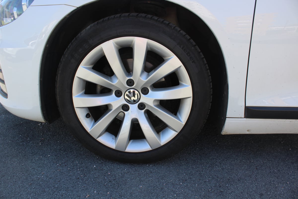 Volkswagen Scirocco 3- 1.4 TSI 125 CH DISTIBUTION OK — 29