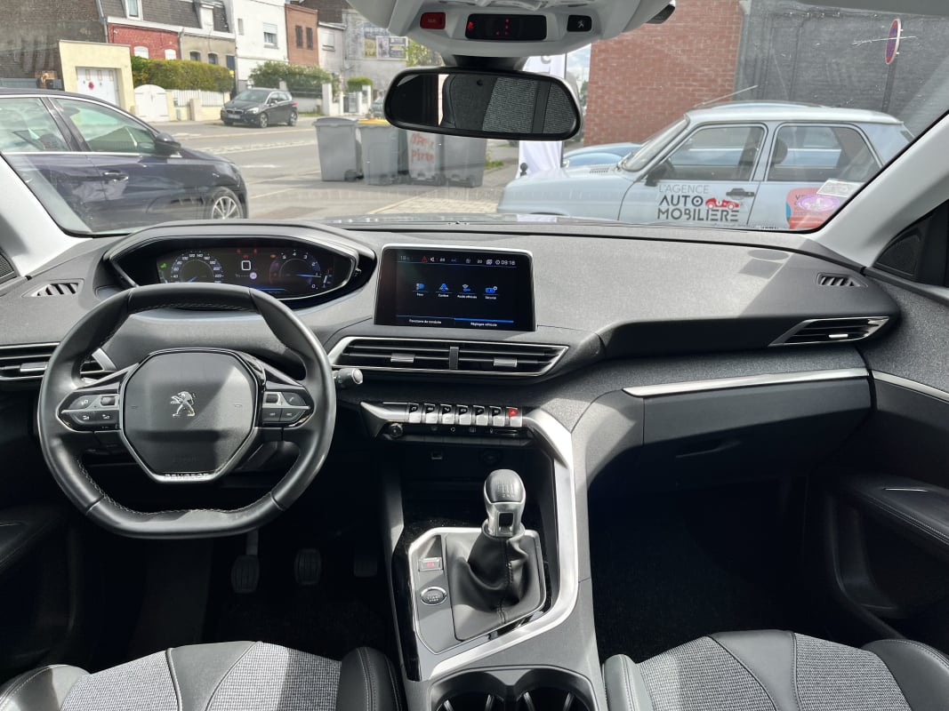 Peugeot 3008 II 1.2 PURETECH 130 S&S ALLURE DISTRIBUTION FAITE — 2