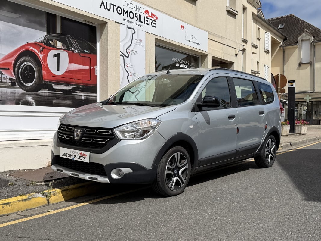 Dacia Lodgy DACIA LODGY Blue dCi 115 7 places Stepway+Options+Suivi Complet
