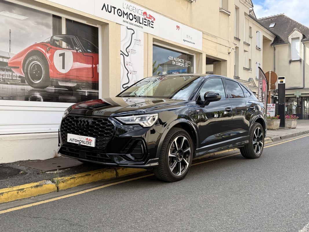 Audi Q3 Sportback AUDI Q3 SPORTBACK 45 TFSIe 245 ch S-LINE+Options+Suivi Complet — 1