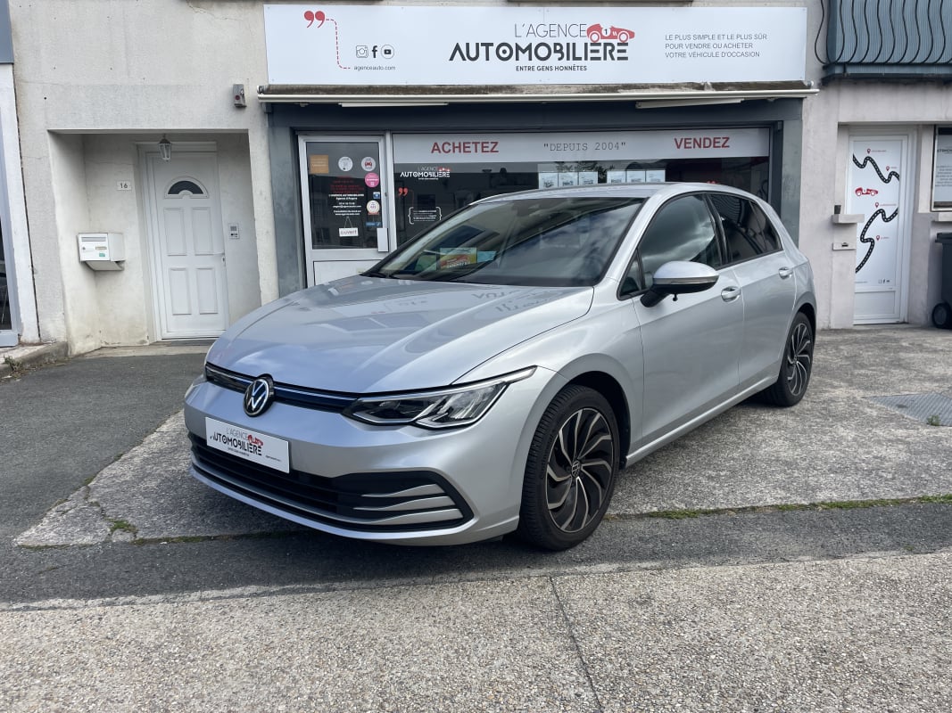 Volkswagen Golf VIII 1.5 tsi 130 ch life 1st — 1