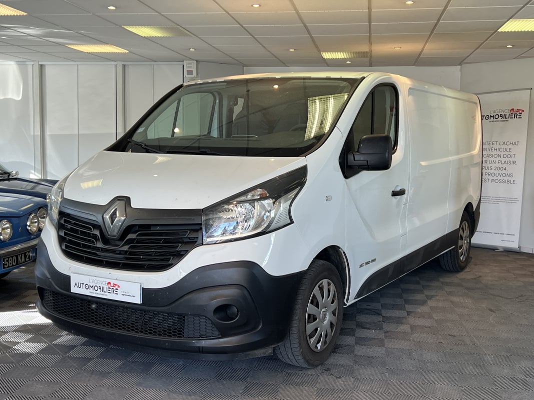 Renault Trafic L2H1 1.6 dCi 120 CV 1ère main Van Aménagé - Attelage GPS Radar AR Bluetooth — 1