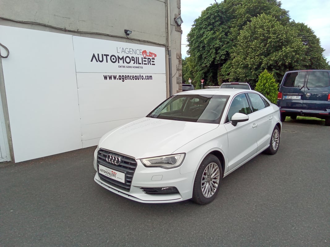 Audi A3 2.0 TDI 150 AMBITION LUXE S-TRONIC BVA