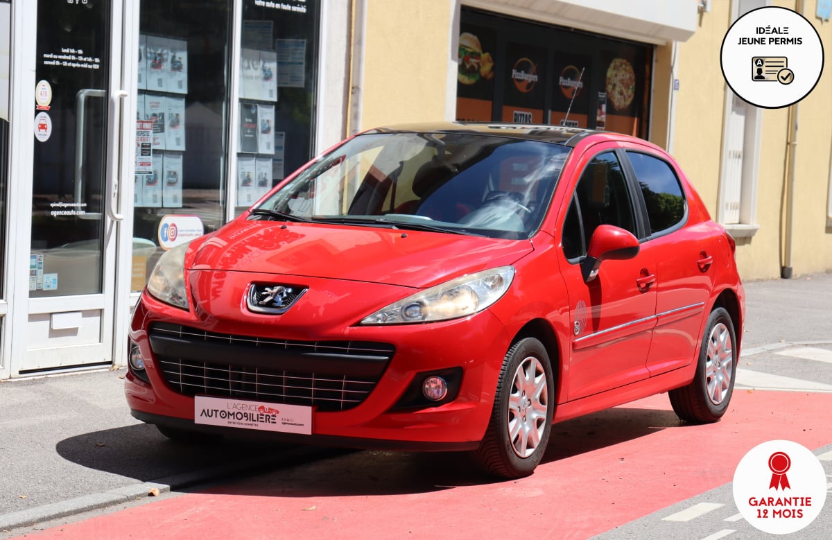 Peugeot 207 1.6 HDi 92 Edtion 64 (1ère main, Bluetooth, Toit panoramique, Kit distribution à jour) — 1