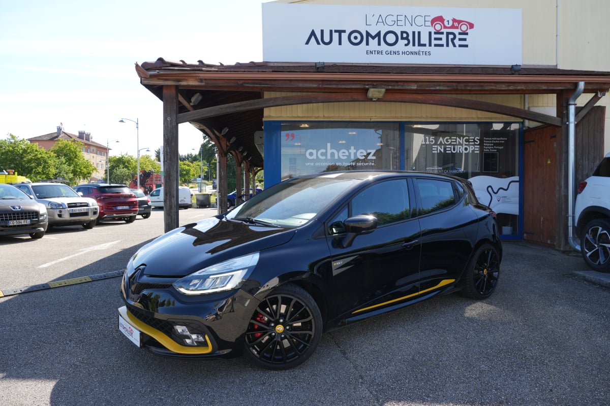 Renault Clio IV (2) 1.6 TURBO 220 RS 18 EDC NUMÉRO 288/1450