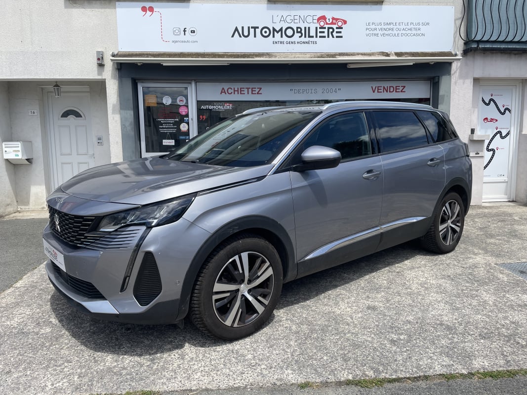 Peugeot 5008 II 1.2 Puretech 130 cv - Allure - 7 places - Suivi Peugeot — 1