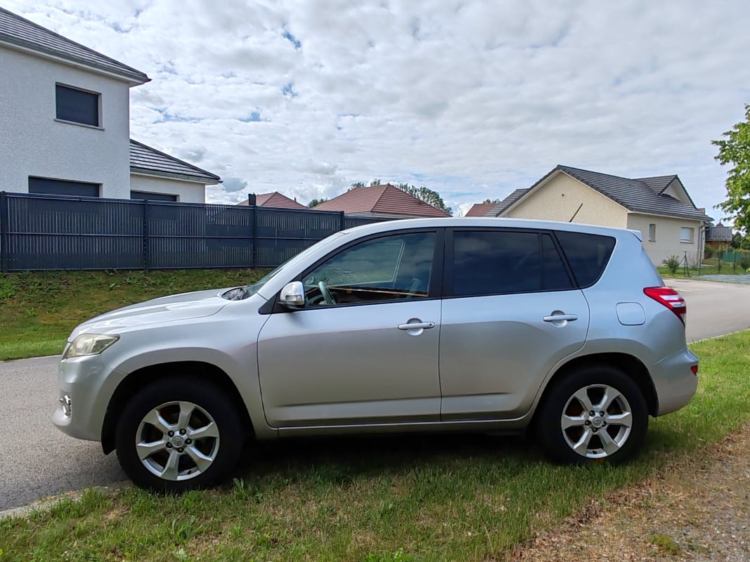 Toyota RAV4 III Phase 2 2.2 150cv D-4D 4WD — 2