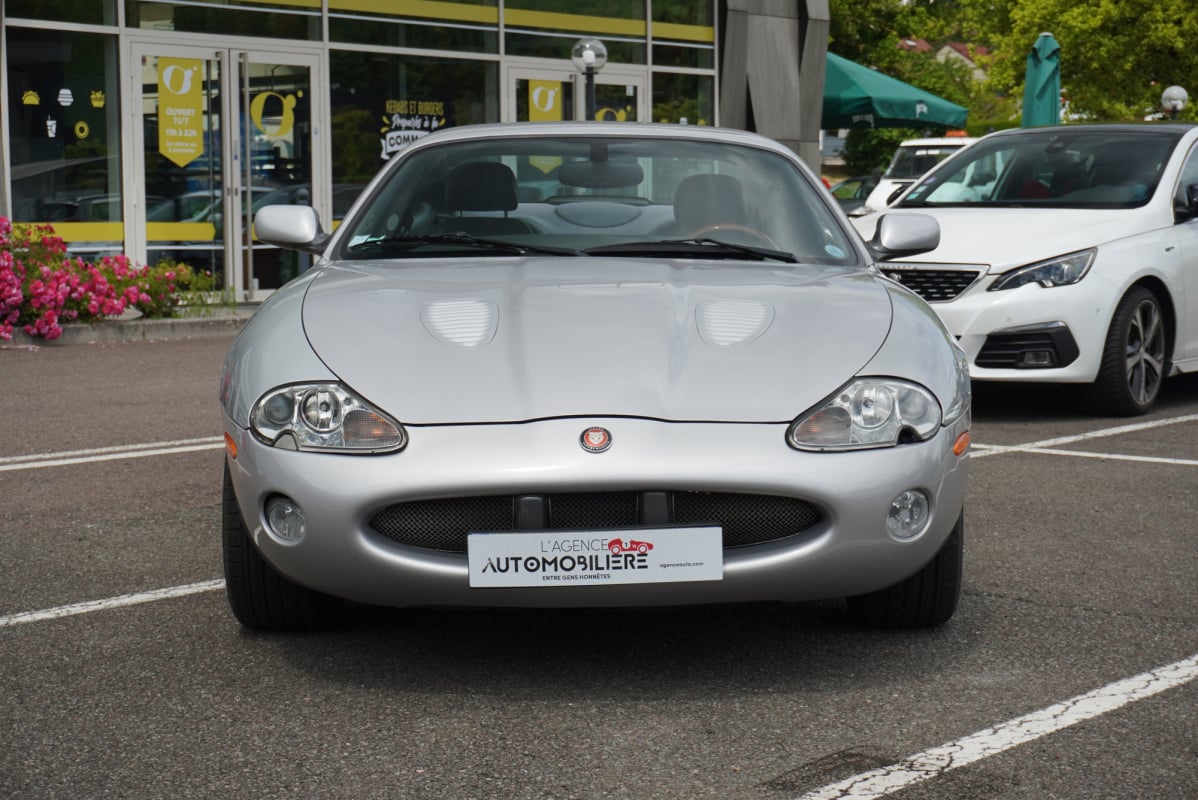 Jaguar XKR Coupé V8 4.0 Supercharged 363 ch BVA Origine France — 2