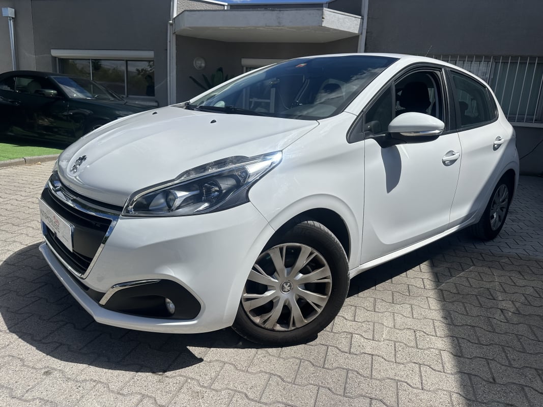 Peugeot 208 1.5 BLEUHDI 100 CV ACTIVE