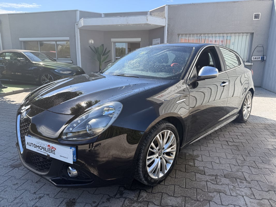 Alfa Romeo Alfa Romeo Giulietta 3 1.6 JTDM 120 S/S DISTINCTIVE boite auto
