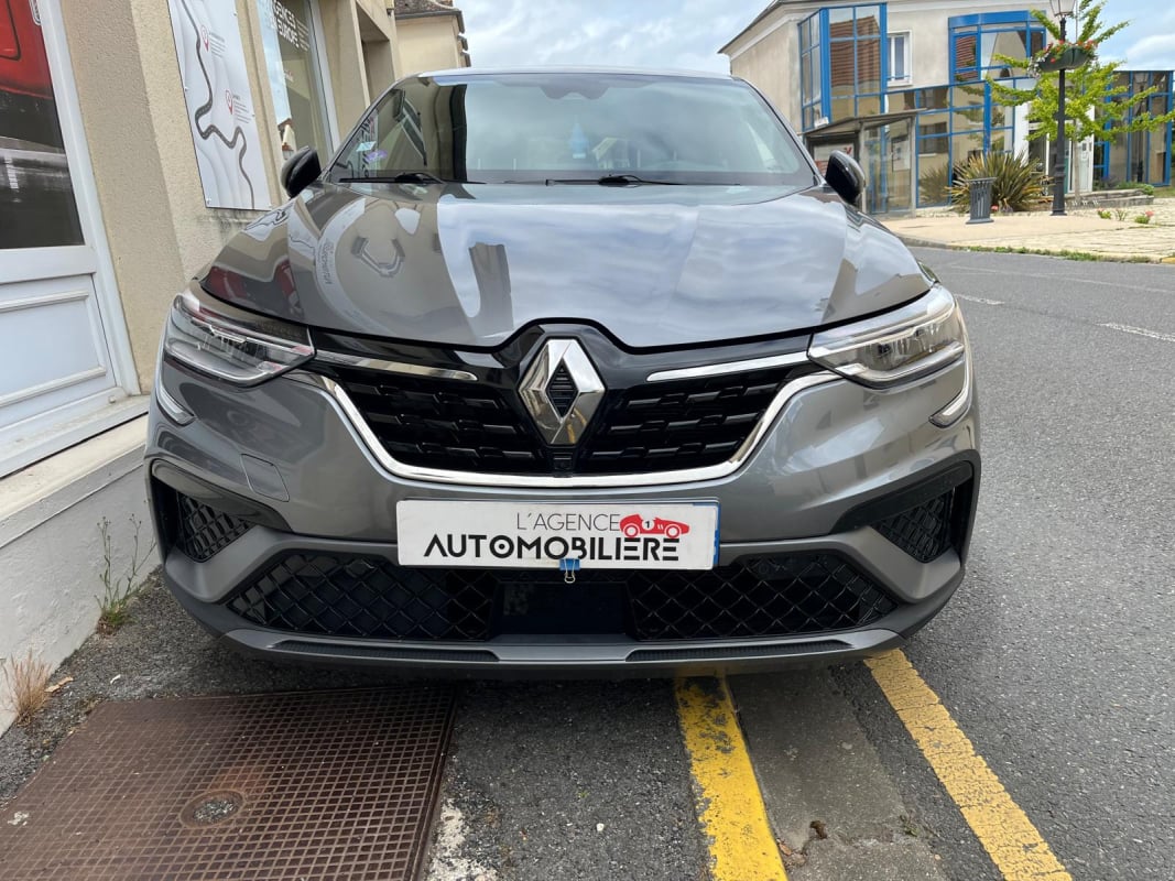 Renault Arkana 1.6 E-TECH 145 RS LINE 21B — 2