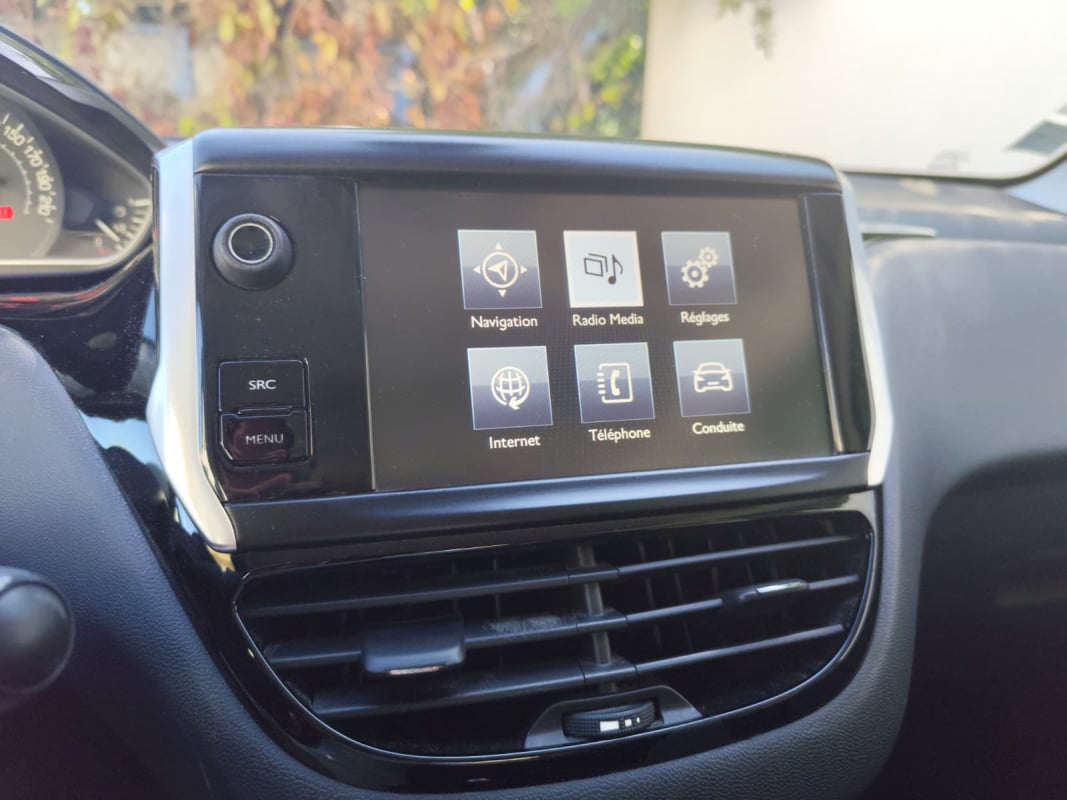 Peugeot 208 SOCIETE 1.6 BLUEHDI 75 PREMIUM GPS // CLIM // DISTRI OK // CT OK — 18