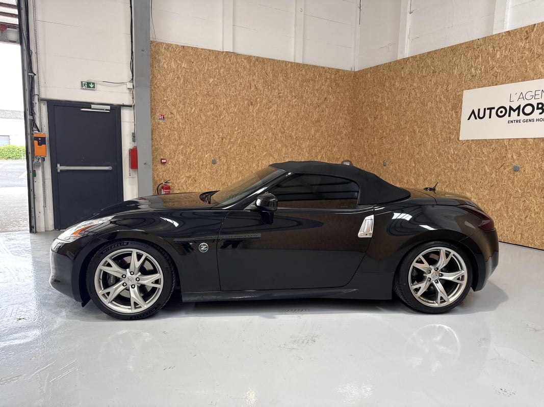 Nissan 370Z Nissan 370Z Roadster Pack 328 CH — 2