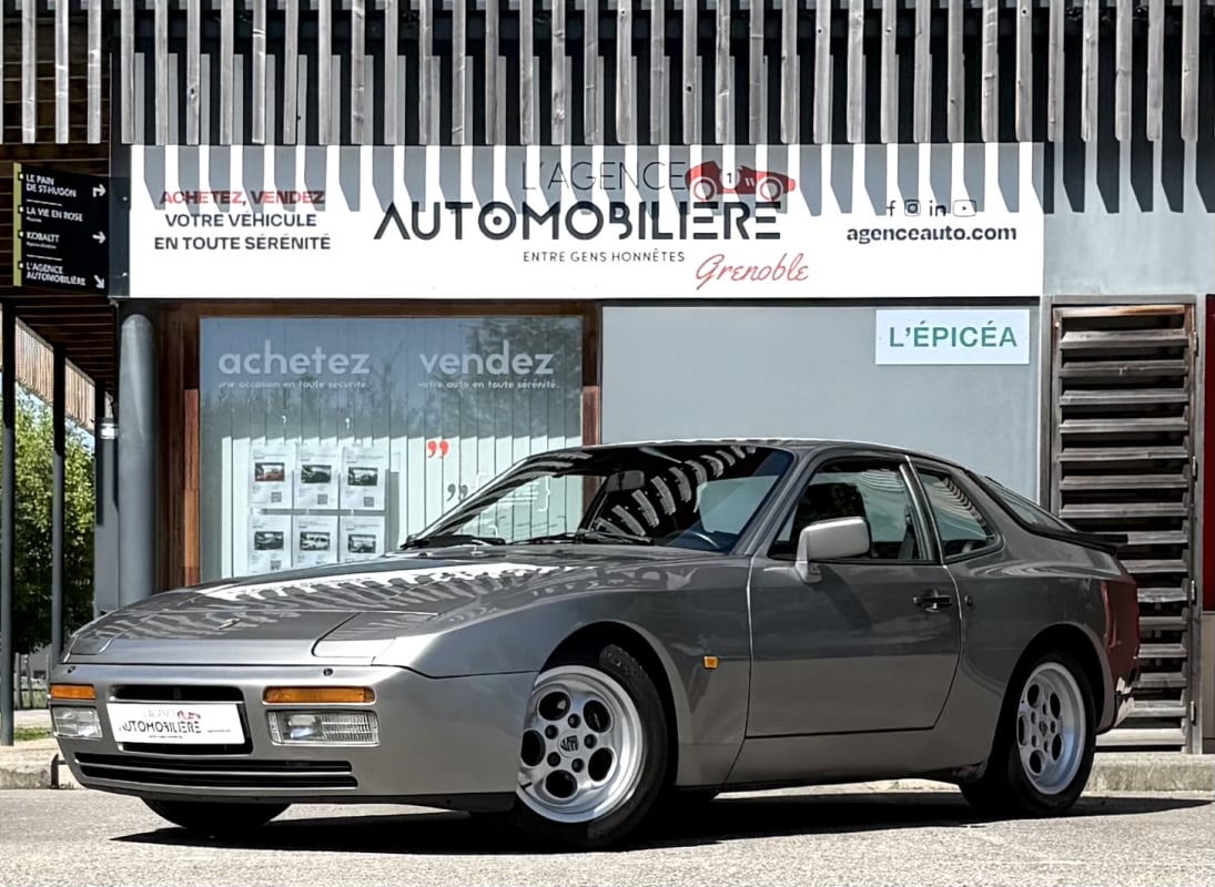 Porsche 944 Turbo 2.5 220ch Coupé / Origine France