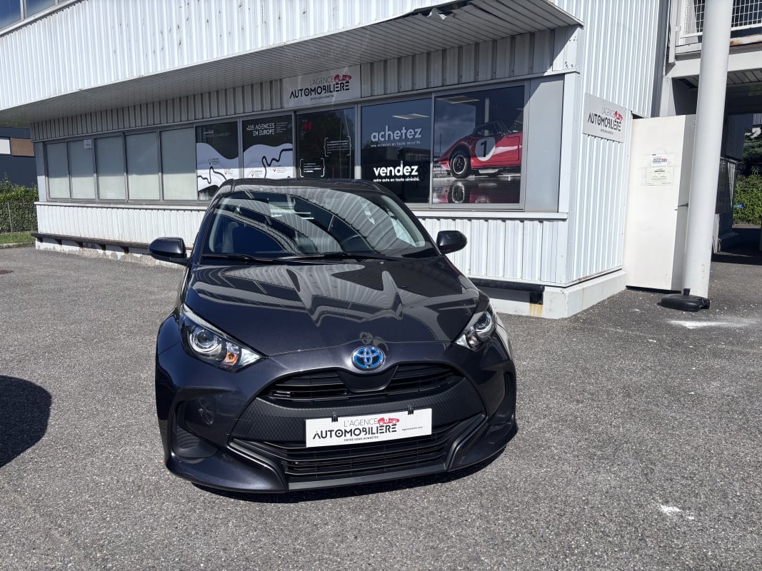 Toyota Yaris Hybrid E-CVT 116 cv Boîte auto - Première main