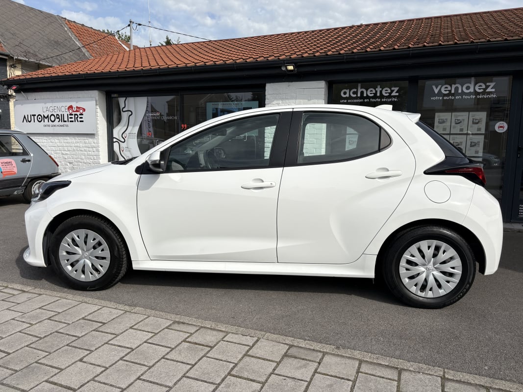 Toyota Yaris IV 120 VVT-I FRANCE — 2