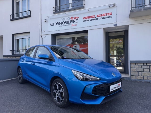 MG MG3 1.5 100 CH FULL HYBRID COMFORT — 1