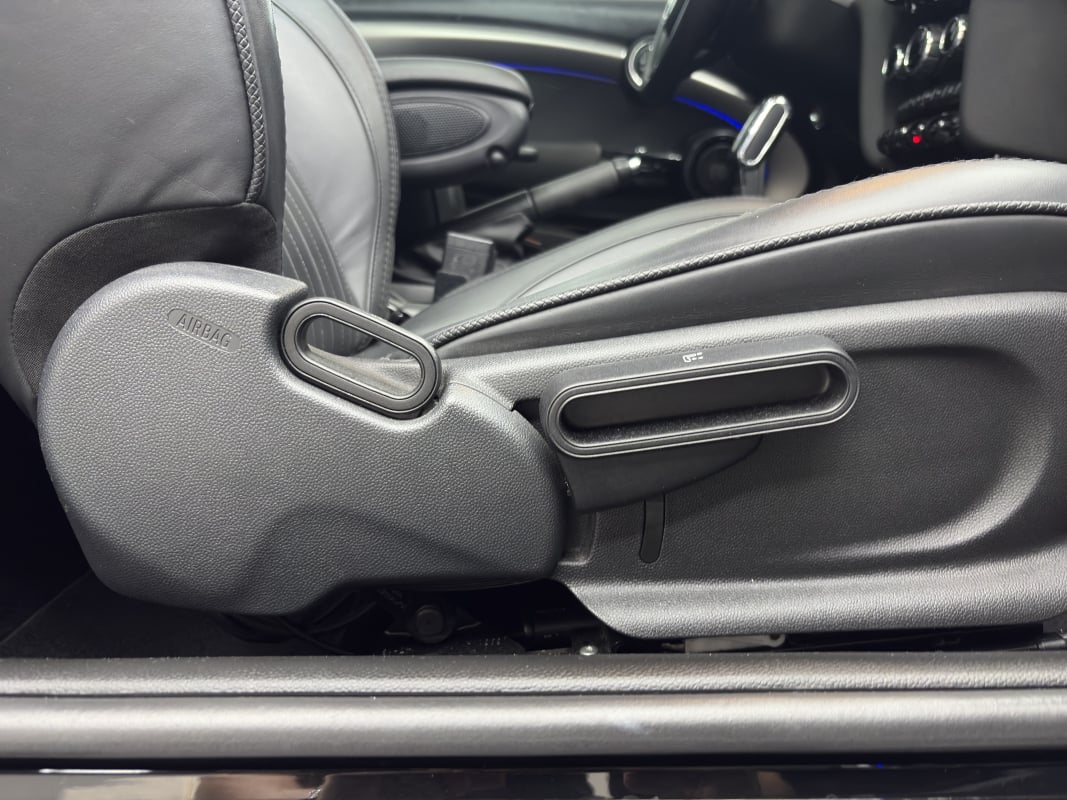 Mini Mini JCW 2.0 BVA8 231 Ch - HARMAN KARDON - TOIT OUVRANT - AFFICHAGE TETE HAUTE - GARANTIE 6 MOIS — 35