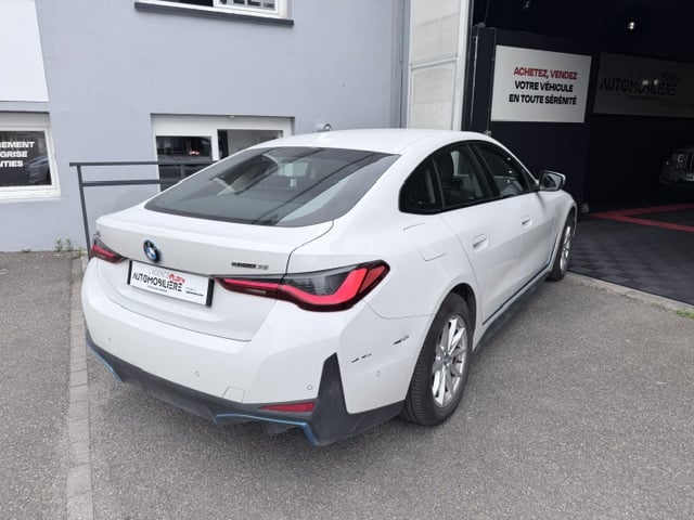 BMW i4 eDrive35 286 Carplay - Régulateur de vitesse adaptatif - Caméra de recul - Hayon électrique - Climatisation auxiliaire — 2