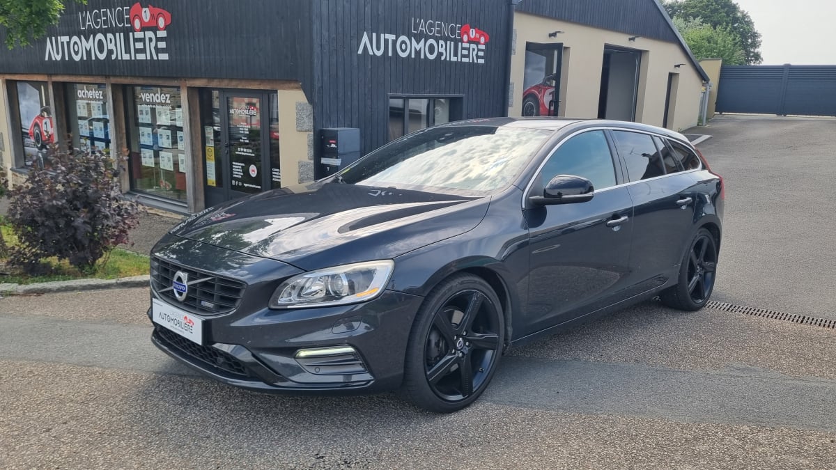 Volvo V60 R-DESIGN D4D 181 GEARTRONIC — 1