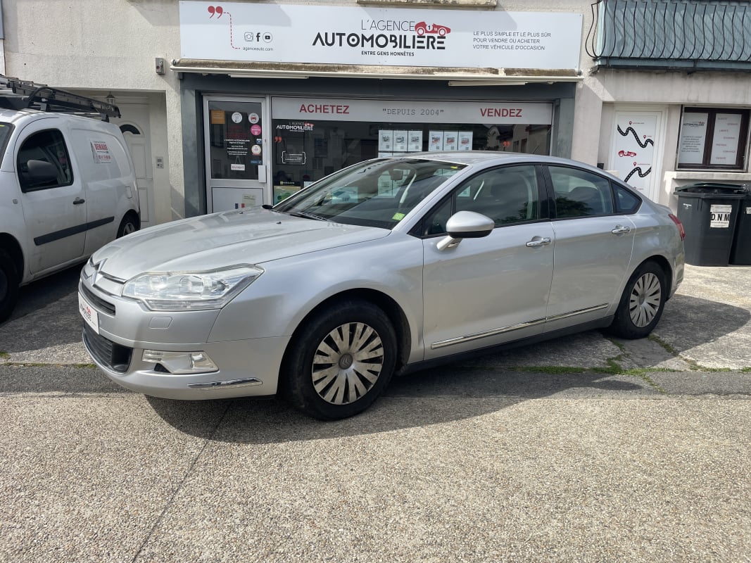 Citroen C5 2.0 HDi 136 cv Millénium - Distribution à jour Attelage Suivi Citroen 1ère main — 1