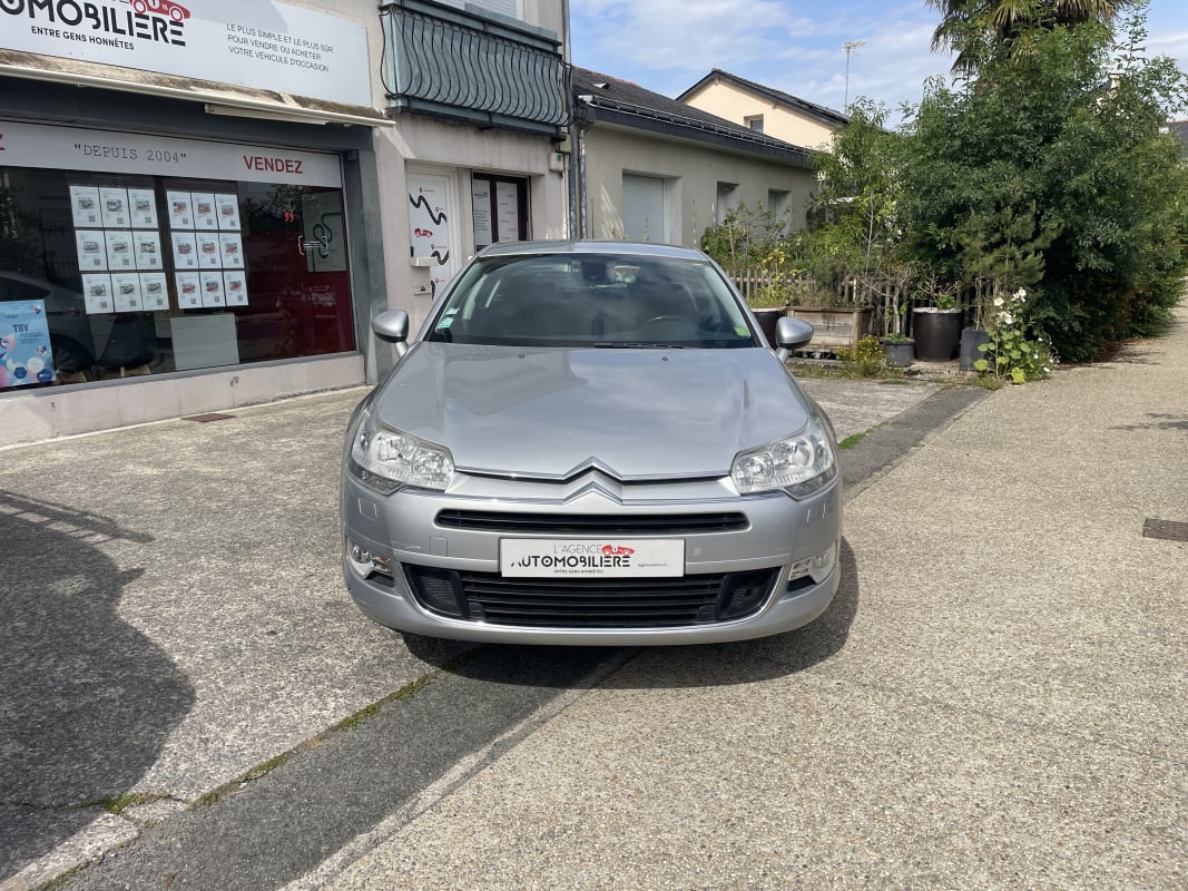 Citroen C5 2.0 HDi 136 cv Millénium - Distribution à jour Attelage Suivi Citroen 1ère main — 2