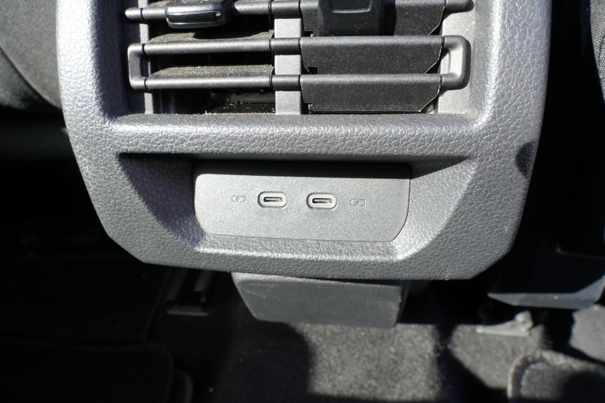 Ford Tourneo CONNECT III L2 2.0 ECOBLUE 122 DCT7 ACTIVE 7 PLACES — 40