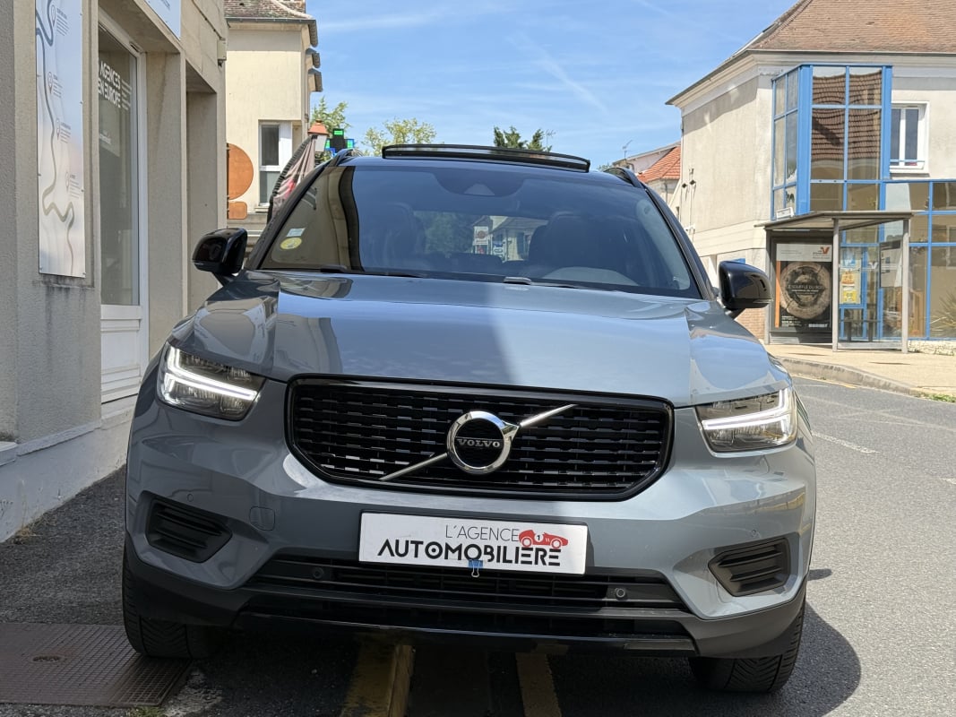 Volvo VOLVO XC40 VOLVO XC40 D3 150 R-DESIGN GEARTRONIC 8+Suivi Complet!+Options! — 2