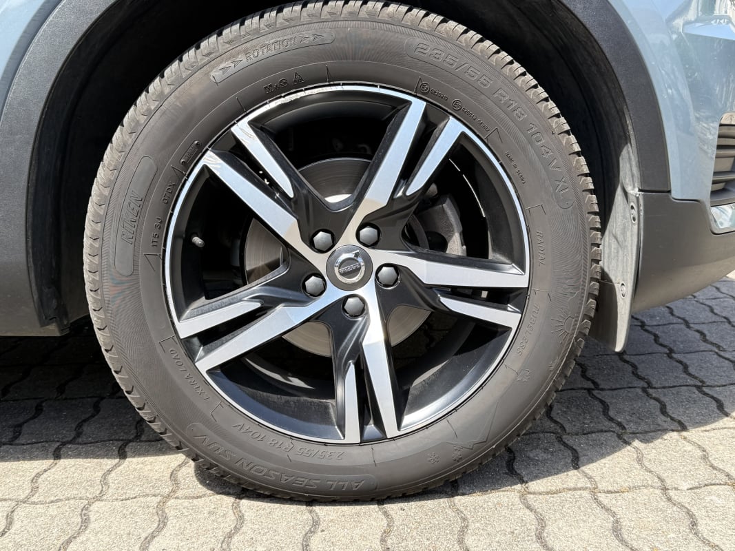 Volvo VOLVO XC40 VOLVO XC40 D3 150 R-DESIGN GEARTRONIC 8+Suivi Complet!+Options! — 23