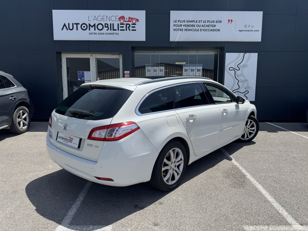 Peugeot 508 SW 2.0l HDI 140ch Allure Courroie et embrayage fait — 2