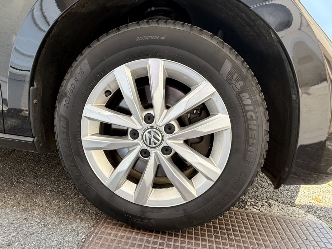 Volkswagen Touran 1.6 TDI 115 BLUEMOTION TECHNOLOGY CONFORTLINE DSG7 — 21