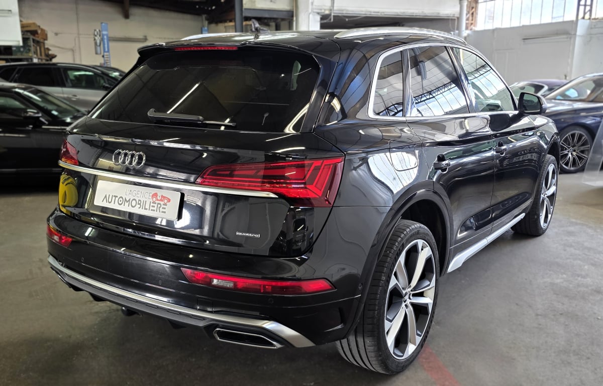 Audi Q5 40 TDI 205 S-Line Quattro S-tronic7 — 2
