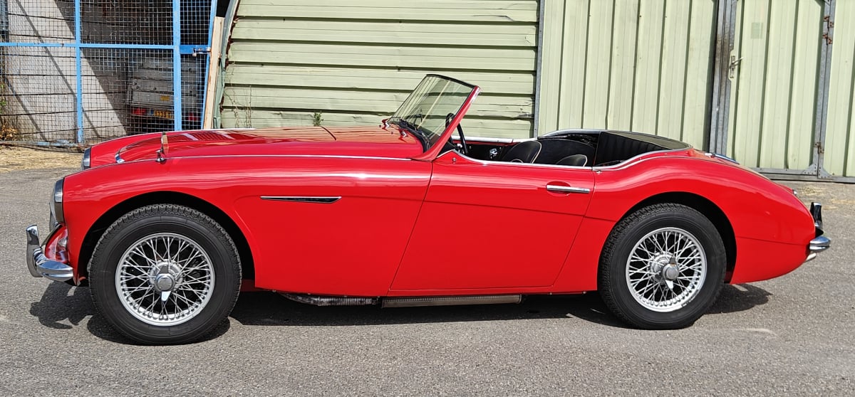 Austin-Healey 3000 BT7 MK I Roadster — 2