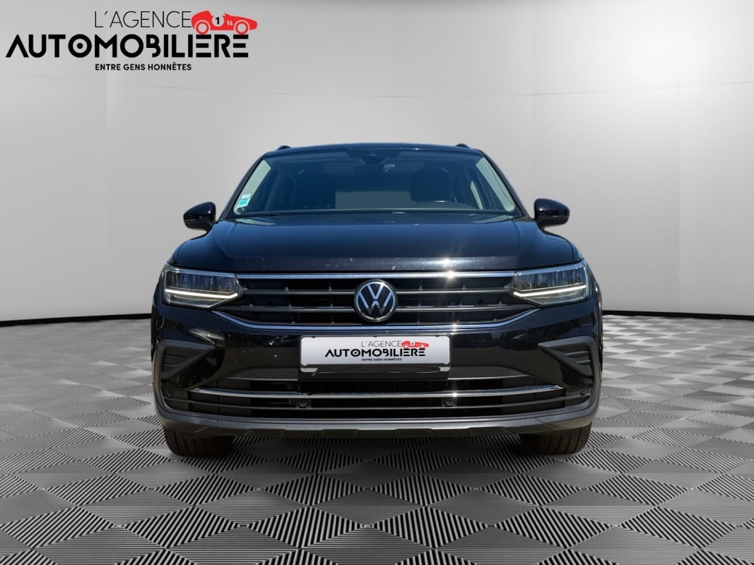 Volkswagen Tiguan 2.0 TDI 150 LIFE DSG BVA — 2