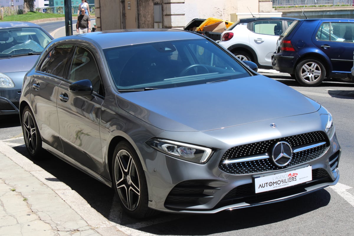 Mercedes-Benz Classe A 1.3 180 135 AMG LINE 7G-DCT BVA ( Entretien Mercedes, Caméra de recul, Sièges chauffants ... ) — 2