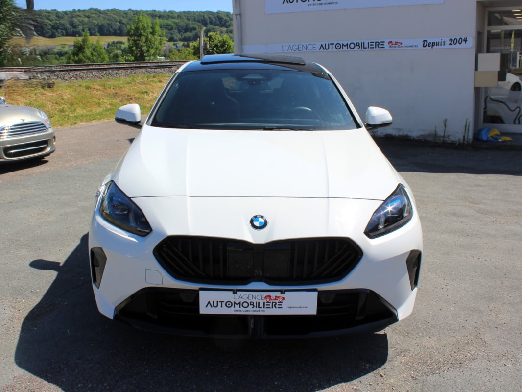 BMW Série 1 123 xDriveA 218 CH DKG7 M Sport TOIT NOIR OUVRANT PANORAMIQUE — 2