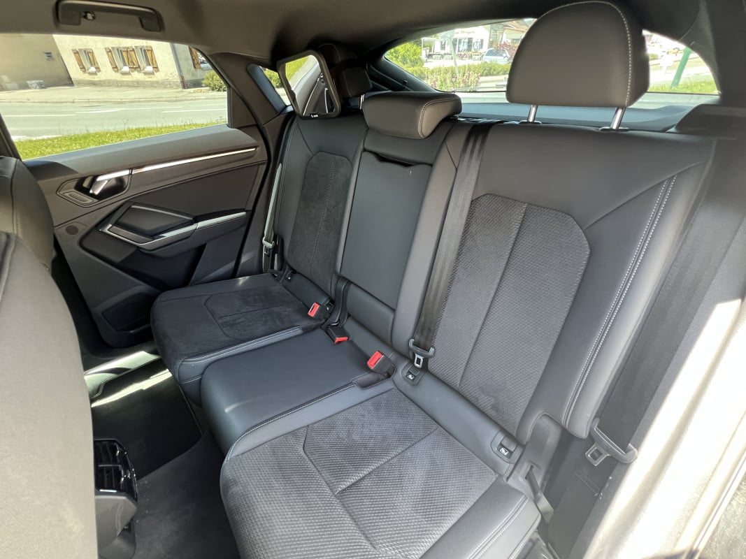 Audi Q3 SPORTBACK 35 tdi 150ch Quattro S-Line BVA — 40